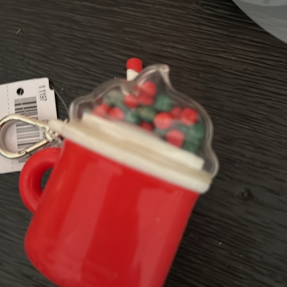 Asstortated Christmas Bath & Body Works items - Picture 13 of 14